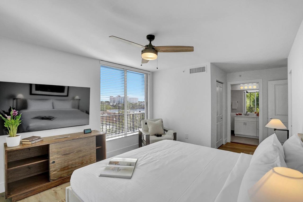 Dharma Home Suites Coral Gables At Gables Grand Plaza Miami Exteriér fotografie