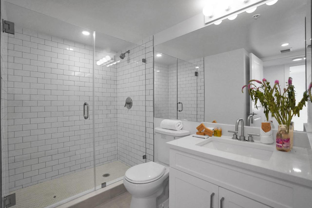 Dharma Home Suites Coral Gables At Gables Grand Plaza Miami Exteriér fotografie
