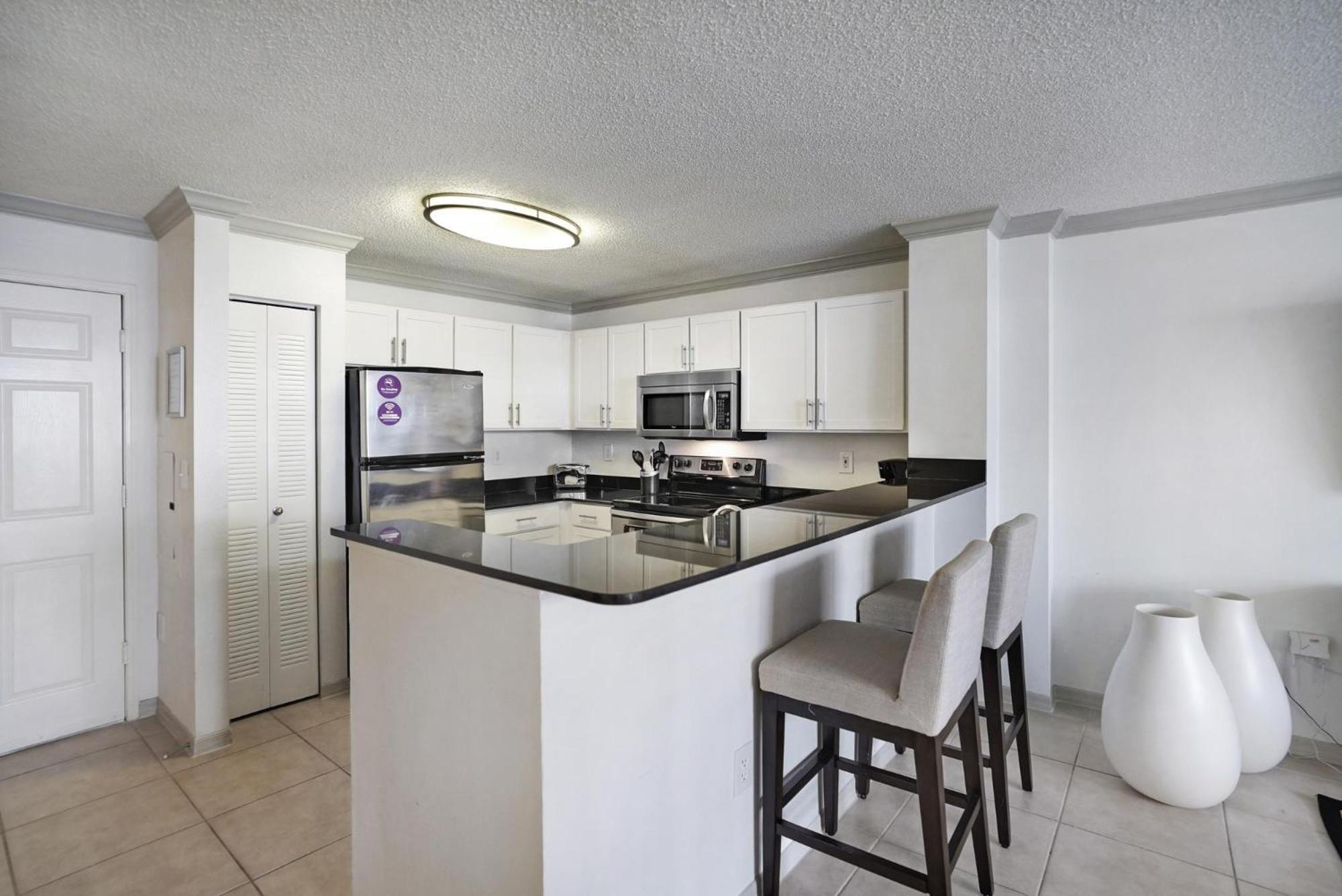 Dharma Home Suites Coral Gables At Gables Grand Plaza Miami Pokoj fotografie