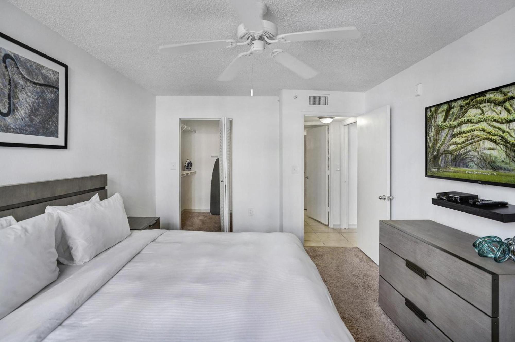 Dharma Home Suites Coral Gables At Gables Grand Plaza Miami Pokoj fotografie