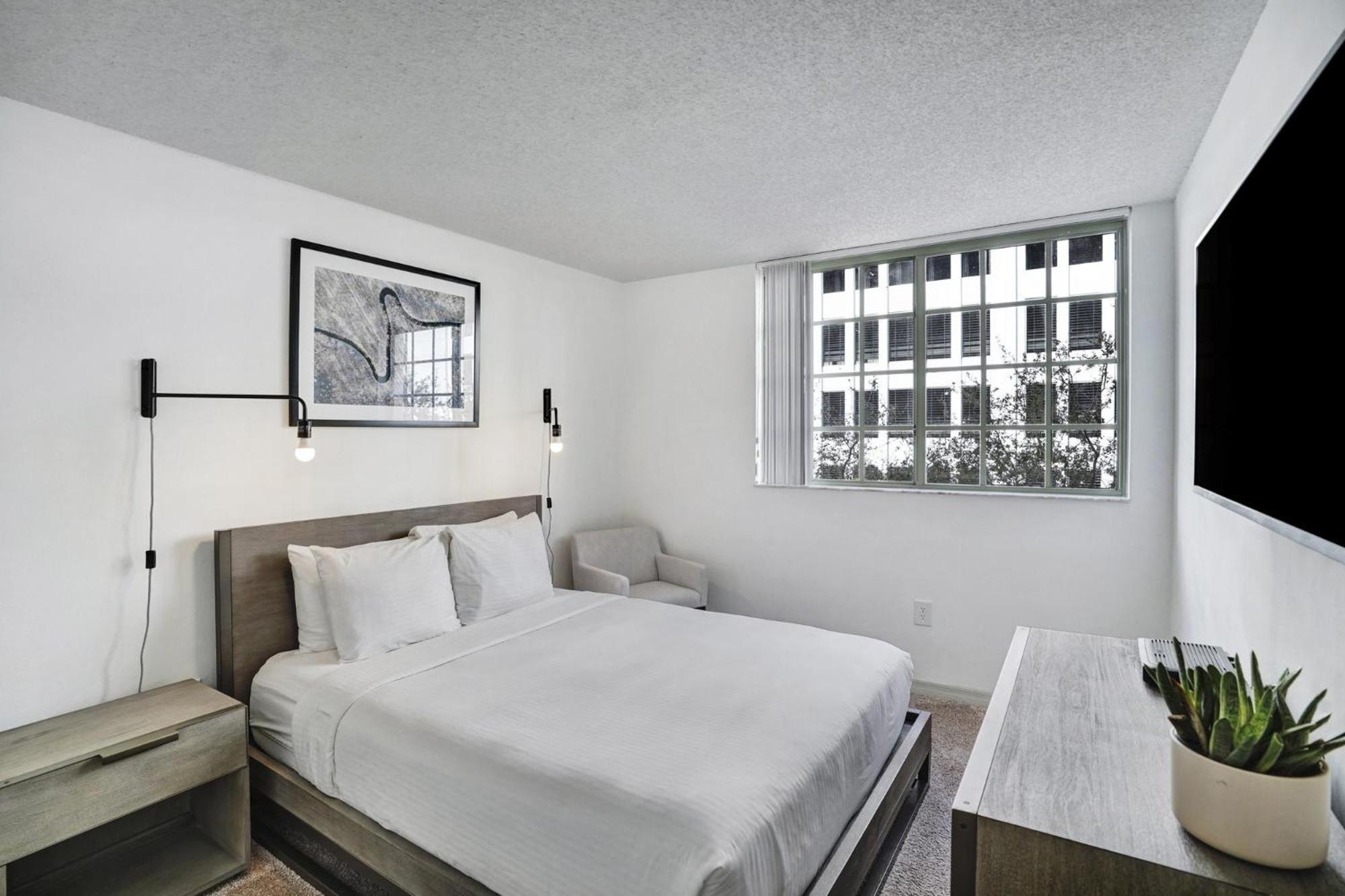 Dharma Home Suites Coral Gables At Gables Grand Plaza Miami Pokoj fotografie