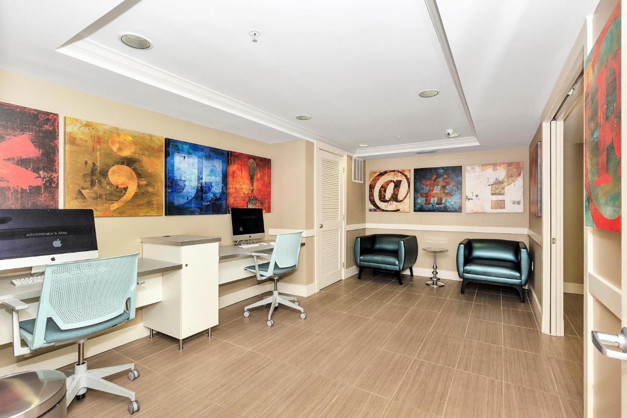Dharma Home Suites Coral Gables At Gables Grand Plaza Miami Pokoj fotografie