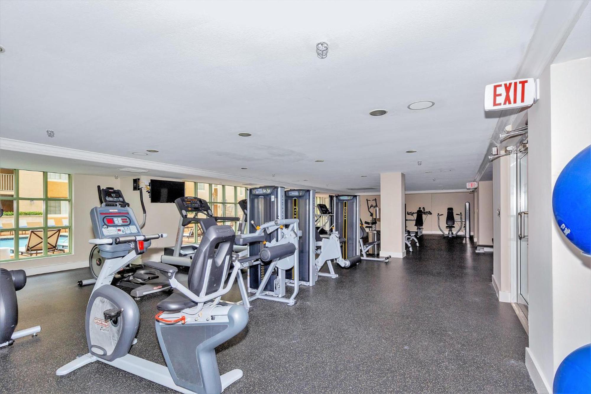 Dharma Home Suites Coral Gables At Gables Grand Plaza Miami Pokoj fotografie