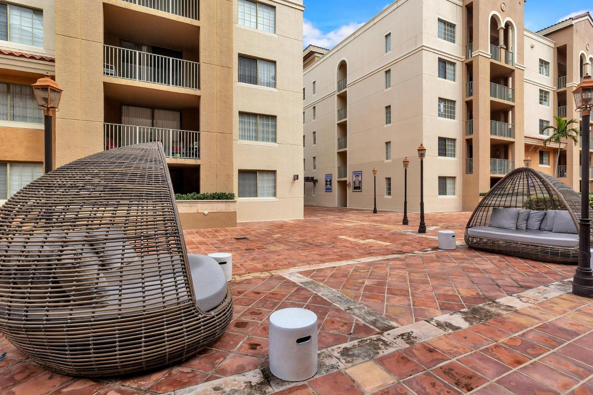 Dharma Home Suites Coral Gables At Gables Grand Plaza Miami Pokoj fotografie