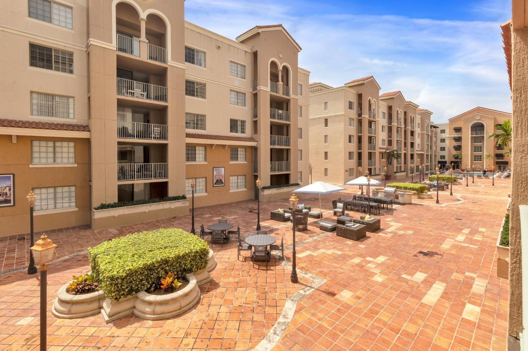 Dharma Home Suites Coral Gables At Gables Grand Plaza Miami Pokoj fotografie